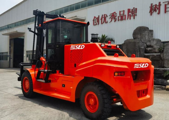 Vielseitiger Schwerhebelstapler 15000kg 1800mm Gabellänge 3000mm Masthebenhöhe für Schwerheben