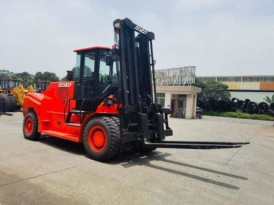 15 Tonnen schwerer Gabelstapler FD150 mit 1800 mm Gabellänge für eine effiziente Handhabung