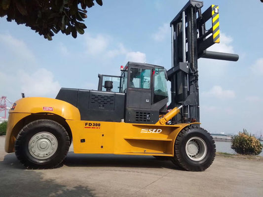 riesige FD300 30 Ton Heavy Lift Forklift Truck Ausrüstung 4000mm Mast-