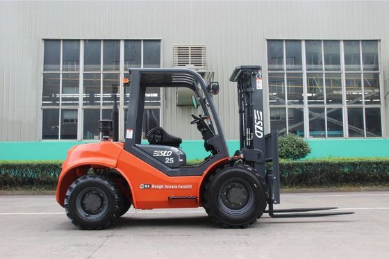 Gleichen Sie 4WD 4X4 2,5 Tonnen 3000mm unwegsamen Geländes Gabelstapler-aus