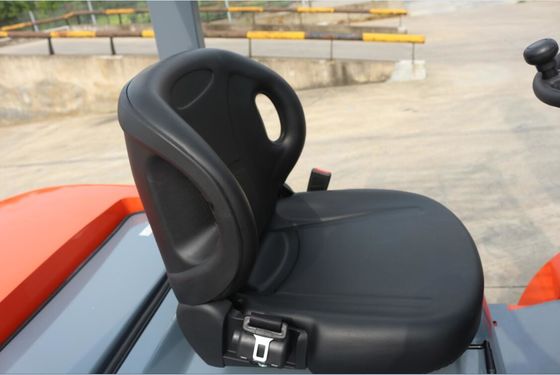 Dieselgabelstapler CPCD50 5 Ton Solid Tire Lock Function