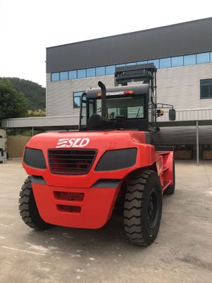 15t 15000 Kgs Neigungswinkel Schwerlast-Forklift für Schwerlastanwendungen
