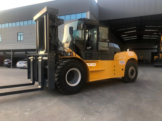 5500mm 30 Ton Forklift For Stacking 3 Schichten schwere Behälter-