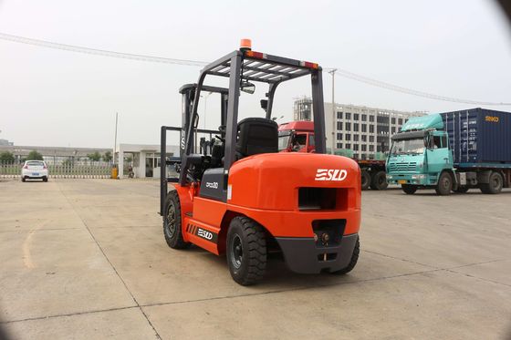 Dieselgabelstapler FD30 3000kgs ausgerüstet mit ISUZU-/MITSUBISHI-Maschine