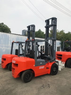 Dieselbetriebener Gabelstapler CPCD40 mit Ballen-Klammer