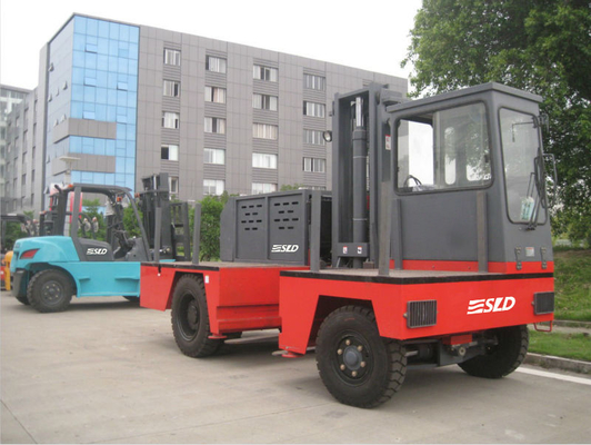 6 Tonnen Seitenhubstapler-mit ISUZU Engine